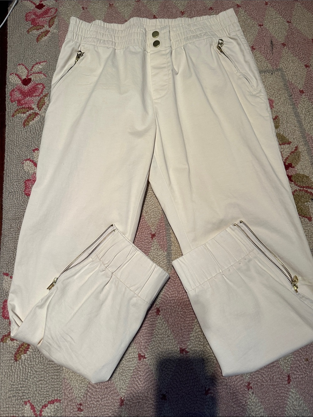 Varley loungers in Winter white